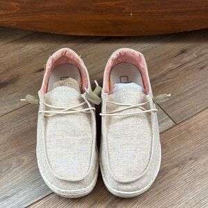 Hey Dude Textured Tan Slip-On Shoes 🥿